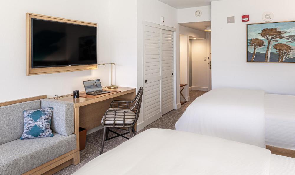 Portola Room - Two Queen Beds interior